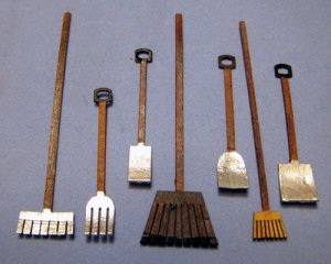 Garden Tools Half-inch scale