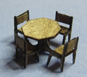 Octagonal Dining Table and 4 Chairs Set 1/144th scale