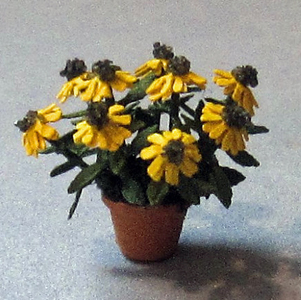 Black-eyed Susan in a Pot Quarter-inch scale - Click Image to Close