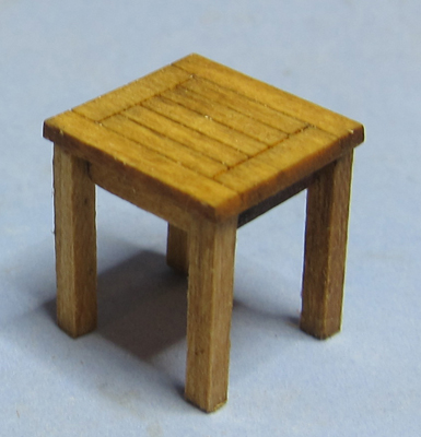 Garden End Table Half-inch scale - Click Image to Close