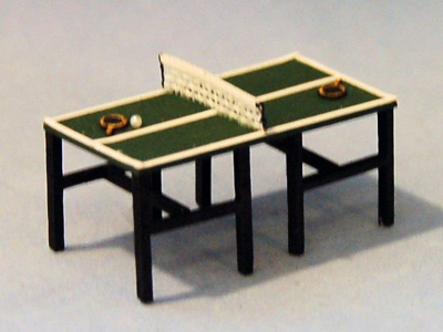 Ping Pong Table With Paddles Quarter-inch scale - Click Image to Close