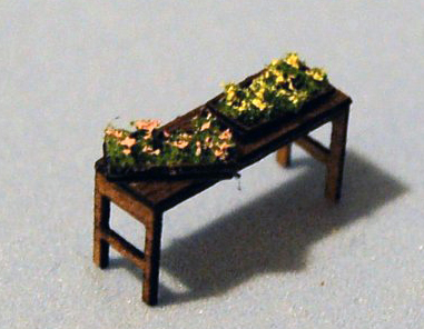 Potting Table and Flats 1/144th scale - Click Image to Close