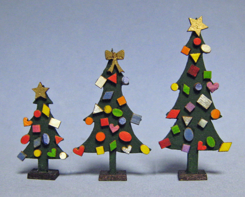 Tabletop Christmas Tree Half-inch scale - Click Image to Close