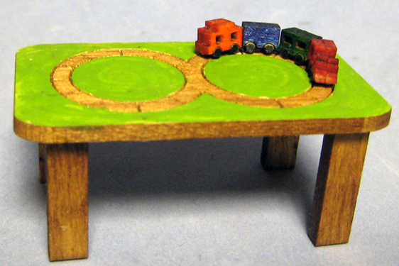Train Table Half-inch scale - Click Image to Close
